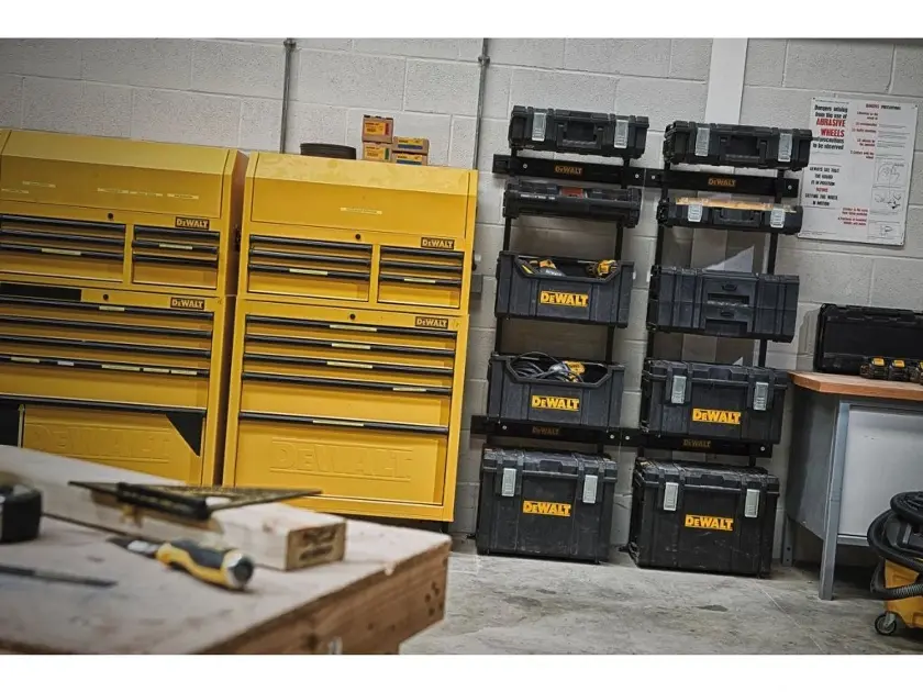 Adieu le désordre dans le garage : cet accessoire B&M à seulement 15 € révolutionne votre rangement 3 découvrez nos accessoires de rangement pour garage, idéals pour organiser efficacement votre espace et optimiser chaque centimètre.